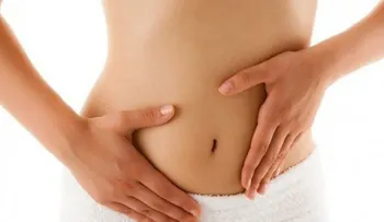 20% casos cáncer de ovario pueden detectarse; síntomas que toda mujer debe conocer