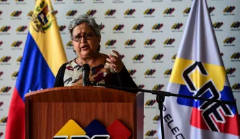 EE.UU. sanciona a más de una docena de funcionarios venezolanos