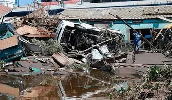 Suben a 13 víctimas de terremoto en Chile; fuertes réplicas
