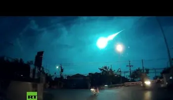 Una gran bola de fuego cae desde el cielo en Tailandia (VIDEO)