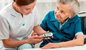 Cuidados especiales mejoran calidad de vida del adulto mayor con diabetes
