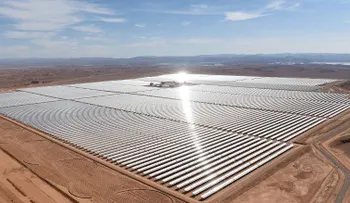 Este país está produciendo energía solar... por la noche