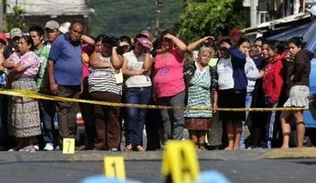 Asaltantes matan pastor evangélico e hieren oficial tras robar en un colmado