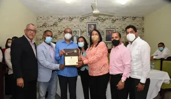 Deligne Ascención es reconocido como Hijo Disnguido por el Ayuntamiento de Sabana Larga, de Ocoa.