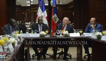 Canciller dice van por buen camino conversaciones con Haití para levantar veda