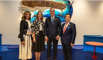 Abinader inaugura el Salón Dominicano en la FAO con magistral obra escultórica de la artista Victoria Thomen
