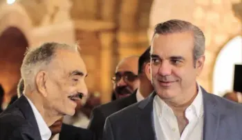 Presidente felicita a los papás en su día con un emotivo mensaje, al recordar a su padre José Rafael Abinader 