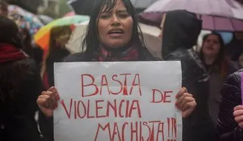 Muere la mujer que fue quemada, violada y empalada en Colombia