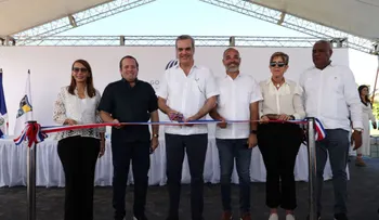Presidente Abinader deja inauguradas ocho obras en Puerto Plata y una en Santiago