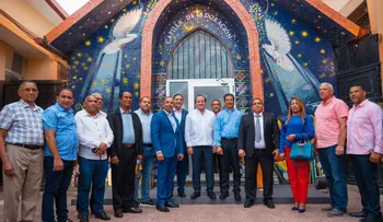 Gobierno entrega RD$10 millones a parroquias Nuestra Señora de Fátima y San Antonio de Padua en Bonao