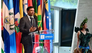 Roberto Ángel inaugura Semana de América Latina en la Unesco
