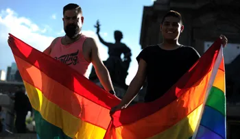 La Corte IDH pide sus países miembros legalizar matrimonios entre homosexuales