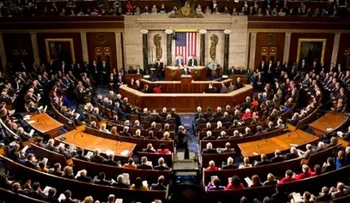 Proponen en el Congreso de EEUU ley que bloquea los vuelos directos a Cuba