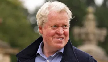 Earl Spencer, en el centro de la polémica por su nuevo libro sobre la realeza británica