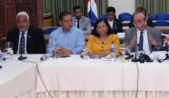 Comisión Bicameral aprueba elevar a un 40% la cuota femenina 