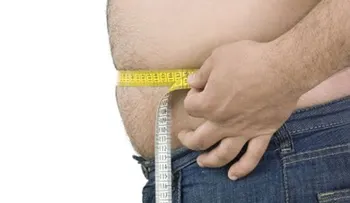 Revelan la obesidad acelera envejecimiento del hígado