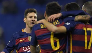 Barcelona gana 2-0