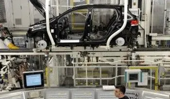 Robot mata a hombre en planta de Volkswagen en Alemania 