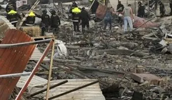 Se eleva a 36 cantidad muertos por explosión en mercado mexicano de pirotecnia