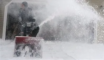 Tornado azota Mississippi; nieva en gran parte de EEUU