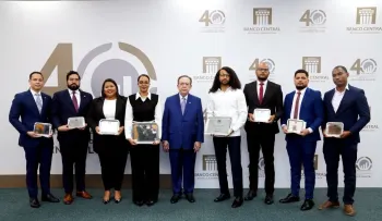 BCRD celebra acto premiación Concurso Anual de Economía Biblioteca Juan Pablo Duarte 2025