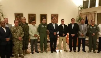 Ministro de Defensa de Chile realiza escala en RD