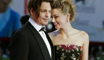 Esposa del actor Johnny Depp lo acusa de haberle dado una golpiza