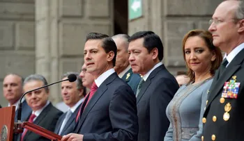 Peña Nieto resalta fortaleza económica de México en 2015