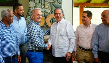 Francisco Javier cierra fin de semana sumando apoyos contundentes en La Romana y Jarabacoa