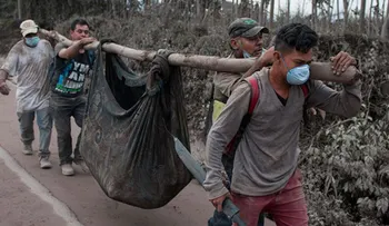 Suben a 62 los fallecidos por erupción del volcánen Guatem ala