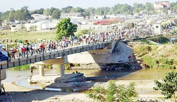 Enfrentamiento en La Frontera por muerte de niña haitiana