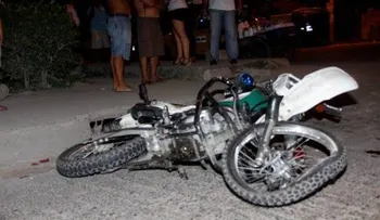 Minibús mata haitiano en Carretera de Montecristi; otro resulta herido