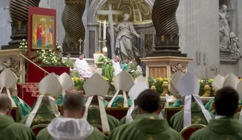 El papa advierte riesgos de "la codicia del dinero y el poder" y "los malos pastores" 