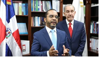 García Fermín juramenta a Jimmy Rosario como rector del ITLA