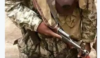 Foto de un miliciano monstruo de Yemen se vuelve viral