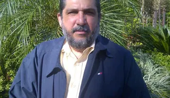 Allanan casa de hijo de Marcos Martínez