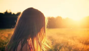 Médicos sacan medio kilo de cabello del estómago de una adolescente 