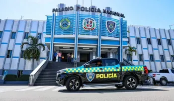 Policía defiende actuación de agentes en incendio de tienda L&R y niega saqueos