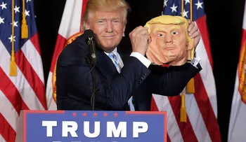 Trump vuelve a los tiempos de la campaña en busca de impulso a su gobierno