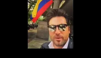 Lapsus brutus: David Bustamante saluda a sus fans venezolanos con bandera de Colombia (VIDEO)