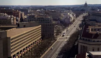Juez federal bloquea la suspensión del plan para trasladar la sede del FBI a Maryland