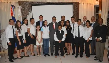 INPOSDOM ofrece cena en honor a estudiantes dominicanos meritorios en EEUU