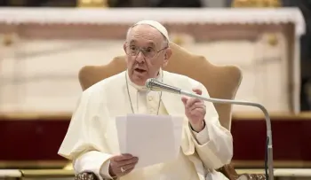 El papa: "La Humanidad se ve amenazada por un perverso abuso del poder"