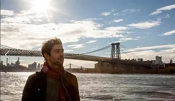 Un actor se ahorca de verdad en una obra de teatro (VIDEO)