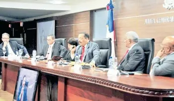 24 mil 442 candidatos toman las calles desde hoy tras 4,106 cargos