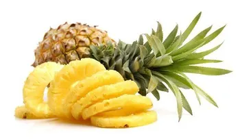 La piña aumenta la fertilidad de hombres y mujeres; contiene betacaroteno que protege contra el cáncer de próstata y del colon: Previene las cataratas