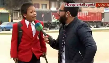 Un niño llega tarde al colegio y protagoniza un adorable momento 
