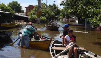 Decenas de miles de damnificados por lluvias e inundaciones en Sudamérica