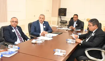Senado y AIRD analizan reforma a ley sobre exploración petrolera