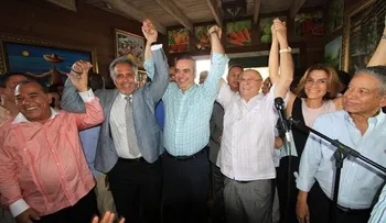 Los equipos  de campaña de Mejía respaldan a Luis Abinader